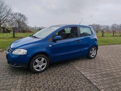 Blau Gebraucht 2010 VW Fox Kleinwagen | 1.699 € (Fairer Preis)