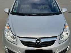 Silber Gebraucht 2009 Opel Corsa Edition Limousine | 2.550 € (Fairer Preis)