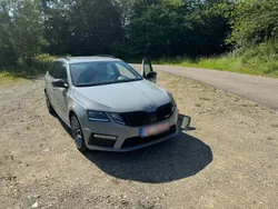 Grau Gebraucht 2020 Skoda Octavia RS Kombi | 20.000 € (Fairer Preis)