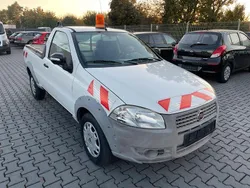 Weiß Gebraucht 2013 Fiat Strada Abholung | 6.999 € (Etwas zu teuer)