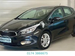 (1k) zilinaschwarz met. Gebraucht 2013 Kia Ceed Spirit Limousine | 5.980 € (Guter Preis)