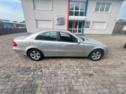 Silber Gebraucht 2002 Mercedes 320 Limousine | 3.000 €