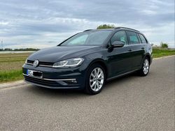 Grau Gebraucht 2019 VW Golf VII Highline Kombi | 17.500 € (Fairer Preis)
