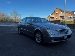 Grau Gebraucht 2004 Mercedes E200 Elegance Limousine | 6.590 € (Etwas zu teuer)