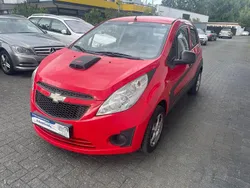 Rot Gebraucht 2011 Chevrolet Spark Kleinwagen | 2.570 € (Fairer Preis)