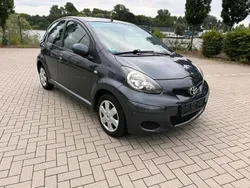 Grau Gebraucht 2008 Toyota Aygo Kleinwagen | 1.300 € (Fairer Preis)