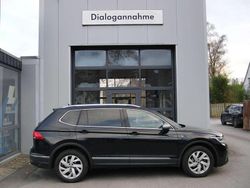 Deep black pearlescent Gebraucht 2022 VW Tiguan Allspace Life SUV | 27.530 € (Fairer Preis)
