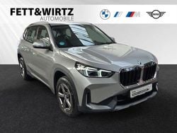 Spacesilber metallic Gebraucht 2024 BMW X1 Shadowline SUV | 34.900 € (Guter Preis)