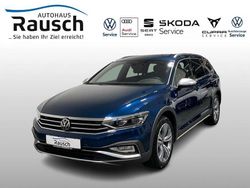Blau Gebraucht 2023 VW Passat | 32.950 € (Teuer)