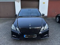 Schwarz Gebraucht 2010 Mercedes E300 Limousine | 15.000 €