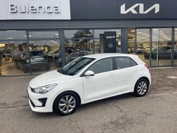 Weiß Gebraucht 2023 Kia Rio Vision Kleinwagen | 15.990 € (Etwas zu teuer)