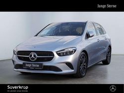 Silber Gebraucht 2024 Mercedes B200 Progressive Van / Kleinbus | 28.320 € (Superpreis)