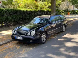 Schwarz Gebraucht 1999 Mercedes E280 Avantgarde Kombi | 1.200 € (Guter Preis)