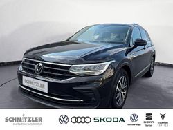 Schwarz Gebraucht 2021 VW Tiguan Life SUV | 25.950 € (Fairer Preis)