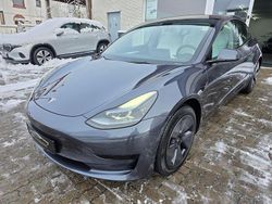 Grau Gebraucht 2023 Tesla Model 3 RWD Limousine | 30.702 € (Fairer Preis)