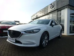 Weiß Gebraucht 2023 Mazda 6 Exclusive-Line Limousine | 26.990 € (Guter Preis)