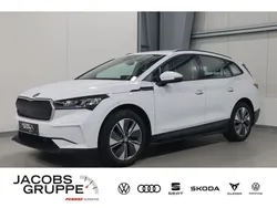 Weiß Gebraucht 2021 Skoda Enyaq iV Loft SUV | 25.965 € (Fairer Preis)