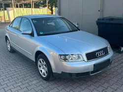 Silber Gebraucht 2001 Audi A4 Limousine | 2.599 € (Fairer Preis)