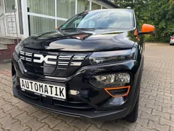 Schwarz Gebraucht 2023 Dacia Spring Essentiel Kleinwagen | 11.690 € (Fairer Preis)