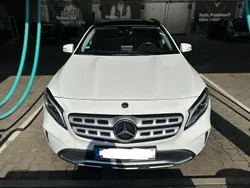Weiß Gebraucht 2020 Mercedes GLA200 SUV | 22.999 € (Guter Preis)