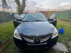 Grau Gebraucht 2005 Mitsubishi Lancer Limousine | 1.599 €