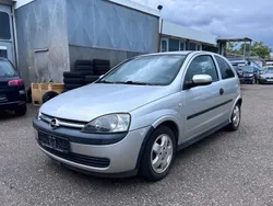 Silber Gebraucht 2003 Opel Corsa Kleinwagen | 1.200 € (Guter Preis)