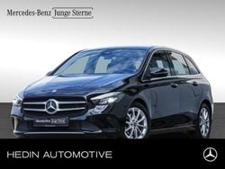 Schwarz Gebraucht 2022 Mercedes B200 Progressive Van / Kleinbus | 22.980 € (Guter Preis)