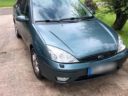 Grün Gebraucht 2003 Ford Focus Limousine | 1.190 €