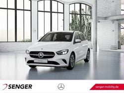 Weiß Gebraucht 2024 Mercedes B200 Progressive Van / Kleinbus | 29.990 € (Guter Preis)