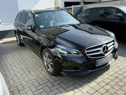 Schwarz Gebraucht 2014 Mercedes E200 Avantgarde Kombi | 17.990 €