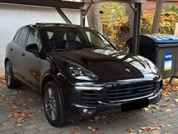 Schwarz Gebraucht 2016 Porsche Cayenne Platinum Edition SUV | 34.900 € (Fairer Preis)