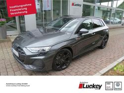 Grau Neu 2025 Audi A3 Sportback S-Line Kleinwagen | 42.990 € (Etwas zu teuer)