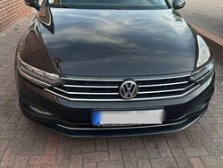 Braun Gebraucht 2020 VW Passat Business Kombi | 19.500 € (Fairer Preis)