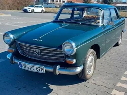 Grün Gebraucht 1967 Peugeot 404 Limousine | 9.900 €