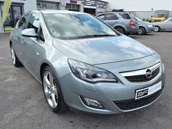 Silber metallic Gebraucht 2009 Opel Astra Innovation Limousine | 7.400 €