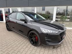 Schwarz Gebraucht 2022 Ford Focus Cool & Connect Limousine | 17.990 € (Fairer Preis)