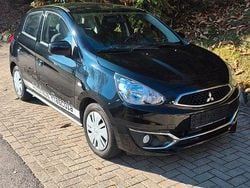 Schwarz Gebraucht 2017 Mitsubishi Space Star Active Kleinwagen | 4.500 € (Fairer Preis)