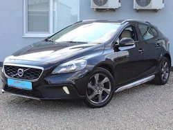 Schwarz Gebraucht 2014 Volvo V40 CC Kombi | 7.850 € (Fairer Preis)