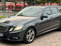 Grün Gebraucht 2010 Mercedes E200 Avantgarde Kombi | 7.900 € (Fairer Preis)