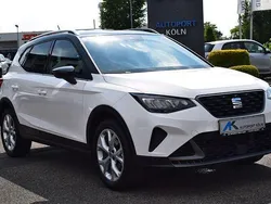 Weiß Gebraucht 2024 Seat Arona FR SUV | 19.890 € (Fairer Preis)