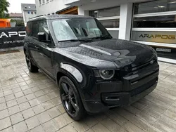 Santorini black Neu 2025 Land Rover Defender HSE Dynamic SUV | 116.620 €