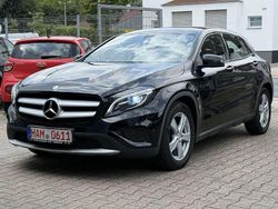 Kosmosschwarz Gebraucht 2017 Mercedes GLA200 SUV | 18.850 € (Fairer Preis)