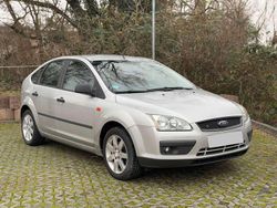 Silber Gebraucht 2006 Ford Focus Style Kombi | 1.740 € (Fairer Preis)
