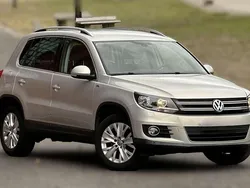 Silver leaf white gold Gebraucht 2013 VW Tiguan Life SUV | 11.100 € (Guter Preis)