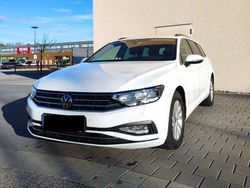 Weiß Gebraucht 2021 VW Passat Business Kombi | 24.900 € (Fairer Preis)
