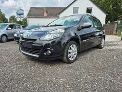 Schwarz Gebraucht 2011 Renault Clio II Night&Day Limousine | 4.999 € (Etwas zu teuer)