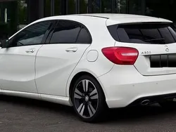 Weiß Gebraucht 2013 Mercedes A200 Urban Limousine | 14.499 € (Fairer Preis)