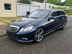 Blau Gebraucht 2010 Mercedes E350 AMG Kombi | 10.500 €