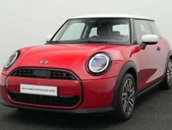 Rot Gebraucht 2024 Mini Cooper S Classic Kleinwagen | 24.113 € (Superpreis)