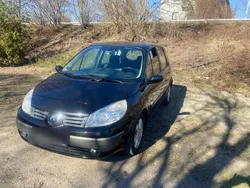 Schwarz Gebraucht 2006 Renault Mégane II Van / Kleinbus | 1.299 € (Fairer Preis)